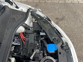 Volkswagen Up! 1.0 BMT high up! picture 12