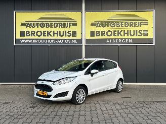 Vaurioauto  passenger cars Ford Fiesta 1.0 Style 2016/3