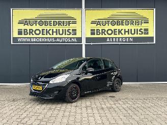 skadebil auto Peugeot 208 1.0 VTi Access 2014/11