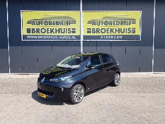 Damaged car Renault Zoé Q210 Zen Quickcharge 22 kWh (ex Accu) 2014/2