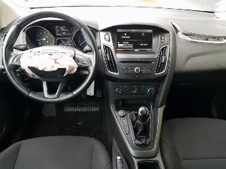 Ford Focus 1.0 Trend picture 16