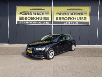 Auto incidentate Audi A3 Sportback 1.6 TDI ultra Attraction Pro Line 2015/5