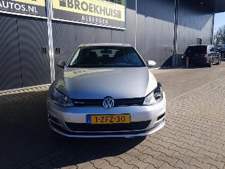 Volkswagen Golf 1.6 TDI Comfortline BlueMotion picture 3