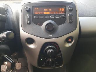 Peugeot 108 1.0 e-VTi Active picture 16