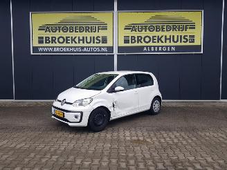 krockskadad bil auto Volkswagen Up! 1.0 BMT move up! 2017/3