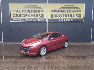 škoda osobní automobily Peugeot 207 CC 1.6-16V T Sport 2007/9