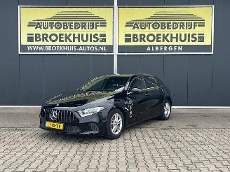 krockskadad bil auto Mercedes A-klasse 180 d Premium 2020/4