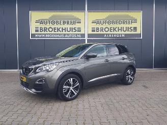 Damaged car Peugeot 3008 1.2 PureTech Active 2020/3