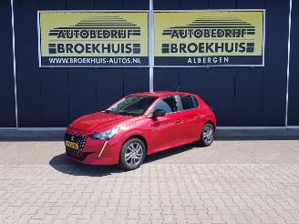 Damaged car Peugeot 208 1.2 PureTech Allure 2022/4