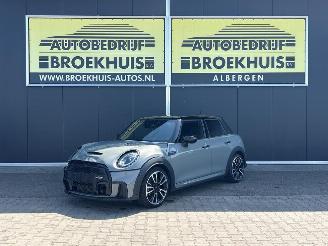 damaged passenger cars Mini Cooper S 5-Deurs 2.0 John Cooper Works 2021/7