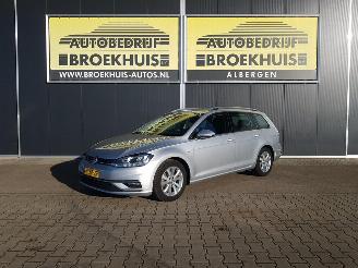 Damaged car Volkswagen Golf Variant 1.5 TSI Comfortline 2019/10