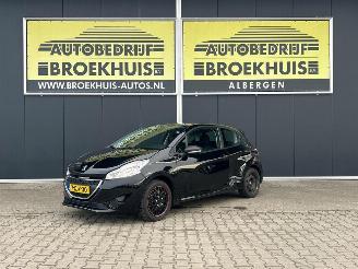 Coche accidentado Peugeot 208 1.0 VTi Access 2014/11