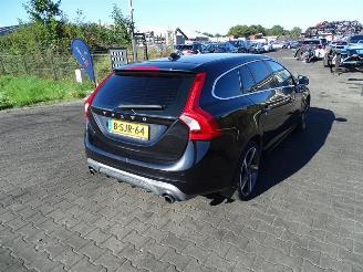 Vrakbiler auto Volvo V-60 1.6 DRIVe 2013/10