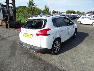 Vrakbiler auto Peugeot 2008 1.2 12v 2015/4