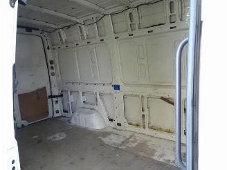 Volkswagen Crafter 2.0 TDi picture 13