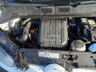 Volkswagen Up! 1.0 picture 9