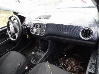 Volkswagen Up! 1.0 picture 5