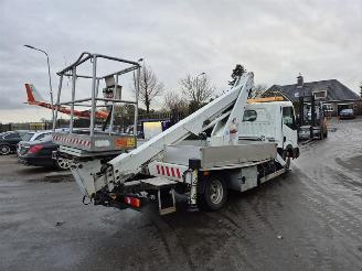 dommages fourgonnettes/vécules utilitaires Nissan NT400 2.5 DCI Hoogwerker 2012/10