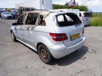 Mercedes B-klasse 150 picture 2