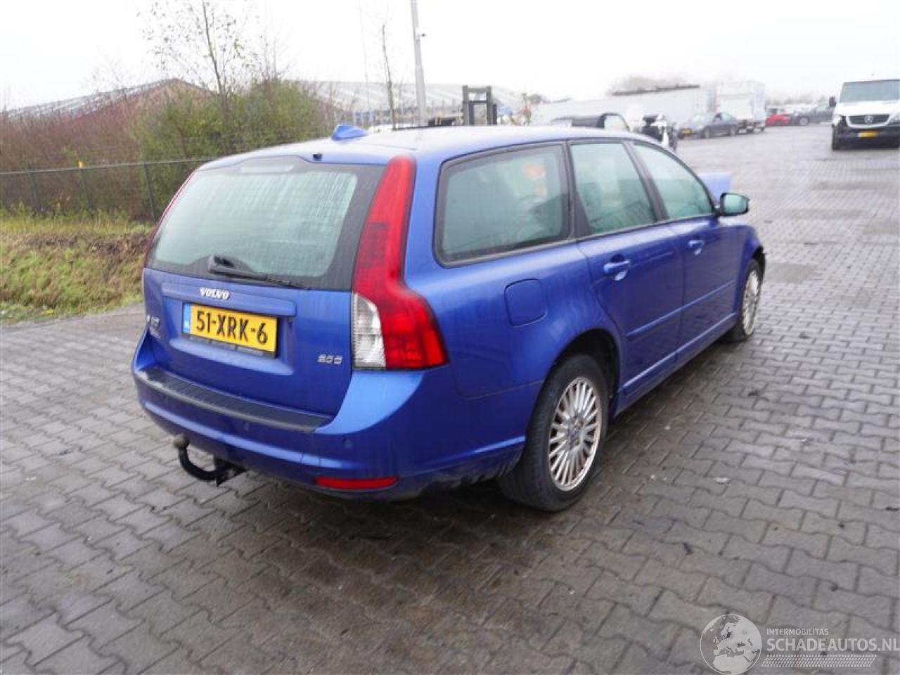 Volvo V-50 2.0 D