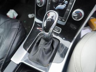 Volvo V-60 D5 20V AWD Twin Engine Plug-in Hybrid picture 7