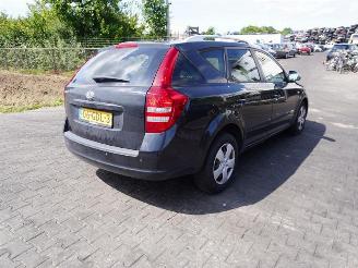 Salvage car Kia Cee d Sporty Wagon 1.4 2008/5