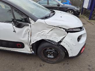 Citroën C3 1.2 12V e-THP PureTech 110 picture 5