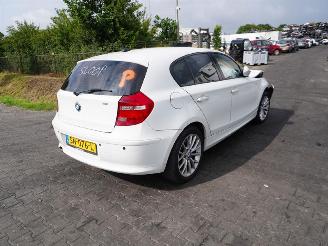Vrakbiler auto BMW 1-serie 118i 2010/8
