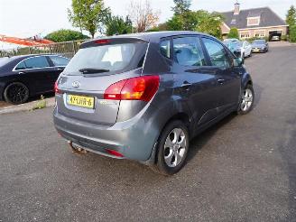 Salvage car Kia Venga 1.6 2010/6