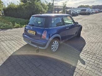 Autoverwertung Mini Cooper 1.6 16V One (W10-B16A) 2003/2