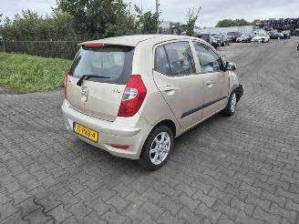 Uttjänta bilar auto Hyundai I-10 1.1i 12V (G4HG5) 2011/3