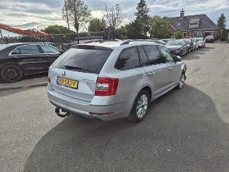 Unfallwagen Skoda Octavia 1.0 TSI 12V 2018/2
