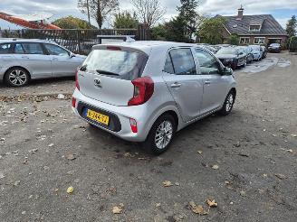 Coche accidentado Kia Picanto 1.0 12V 2021/3