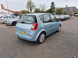 Schadeauto Renault Scenic 1.5 dCi 2009/2