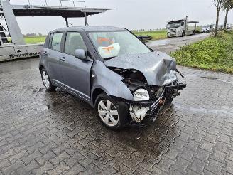 Suzuki Swift  picture 4