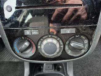 Opel Corsa 1.4 16V picture 6