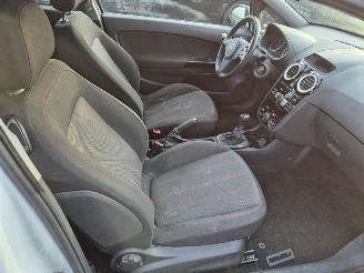 Opel Corsa 1.4 16V picture 8