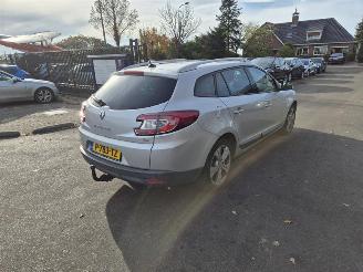 skadebil auto Renault Mégane Grandtour 1.4 TCe 2012/3