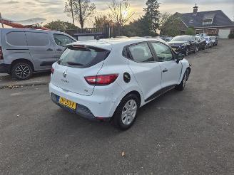 skadebil auto Renault Clio 0.9 TCe 2016/5