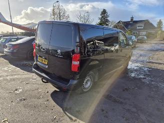 skadebil bedrijf Peugeot Expert 2.0 Blue HDi 2019/1