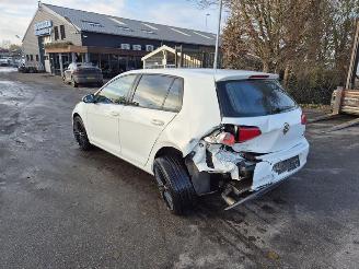 Volkswagen Golf 1.2 TSi picture 2