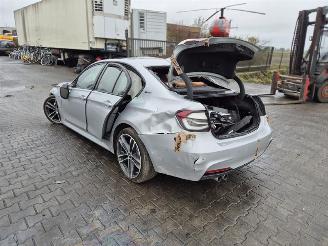 BMW 3-serie 330e picture 2