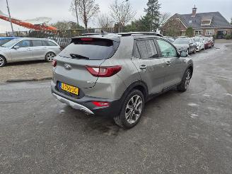 skadebil auto Kia Stonic 1.0i-T-GDi 2020/8
