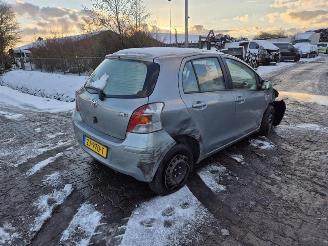 Vrakbiler auto Toyota Yaris 1.3 2009/3