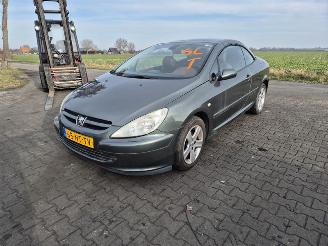 Peugeot 307 CC 2.0 16v picture 3