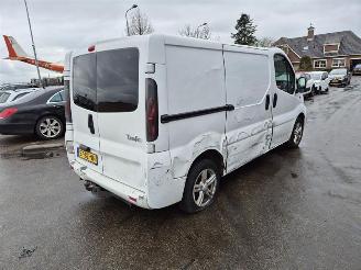 skadebil bedrijf Renault Trafic 1.9 dCi 2006/8