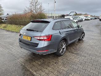 Vrakbiler auto Skoda Superb combi 2.0 TSi 2017/8