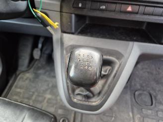 Opel Vivaro 2.0 CDTi picture 11