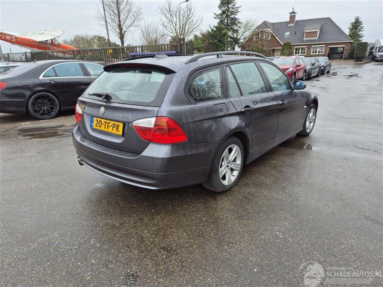 BMW 3-serie 320i Touring