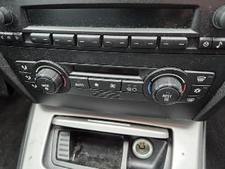 BMW 3-serie 320i Touring picture 6